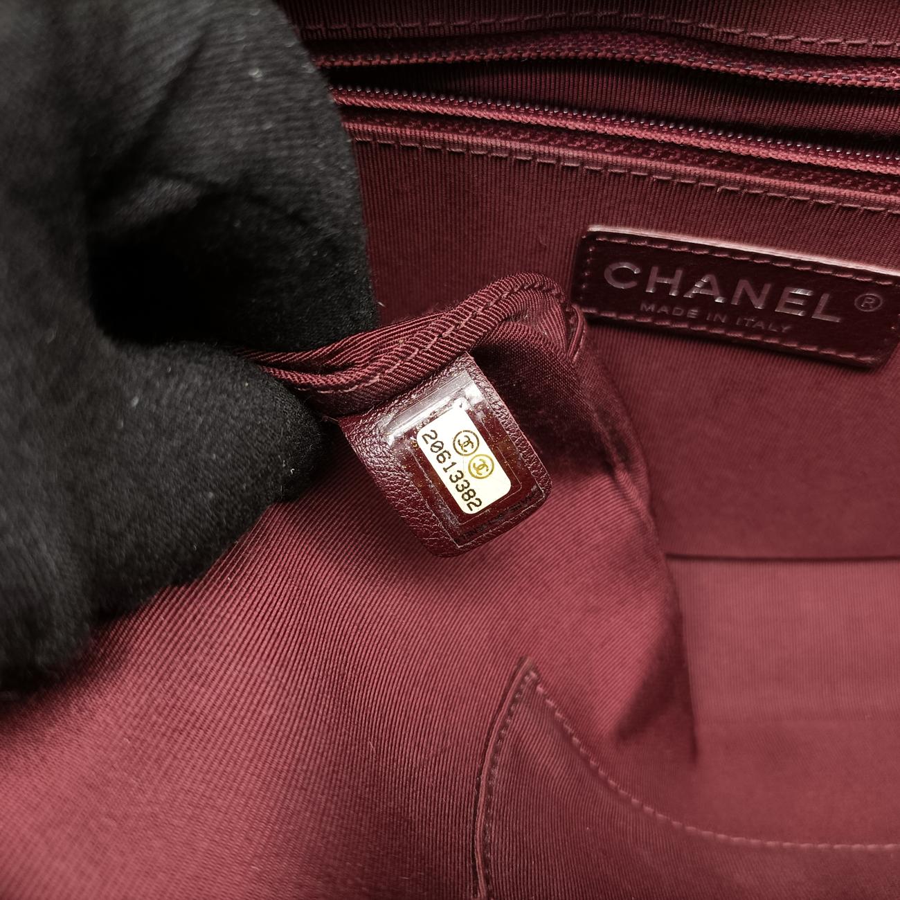 Pre-owned Chanel Coco Boy Camera Case Red Lambskin A92656 shoulderbag | stylenewstar