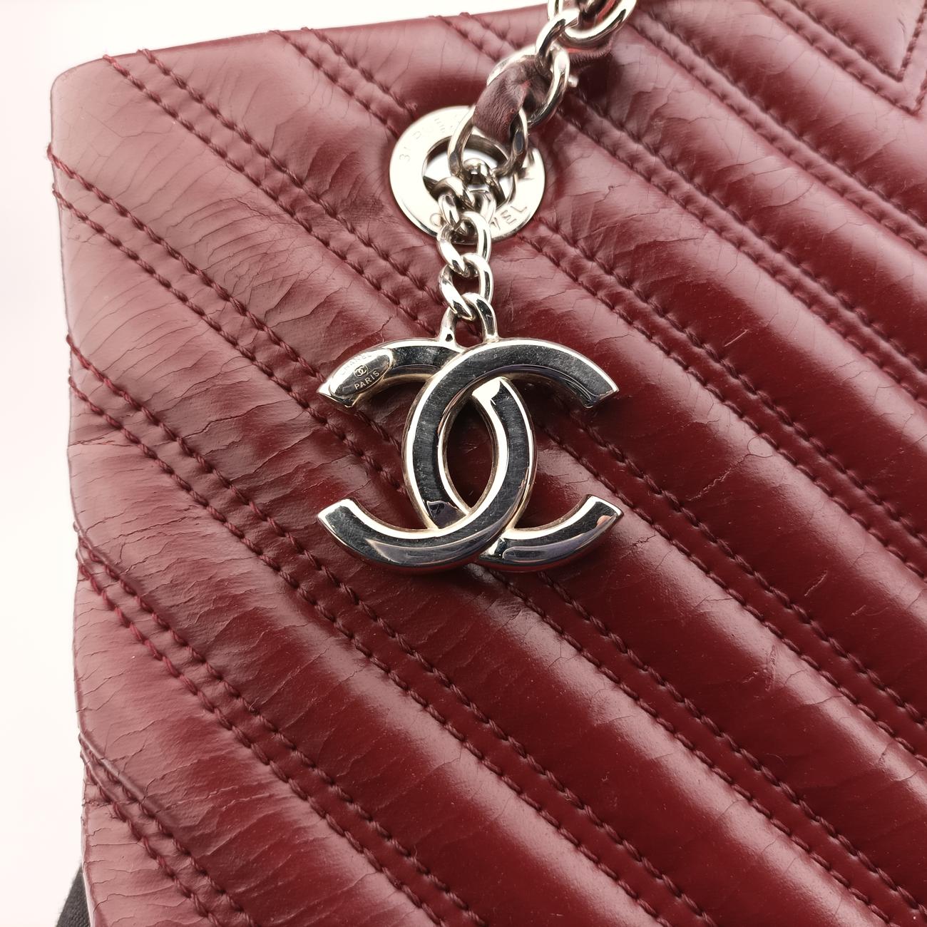 Pre-owned Chanel V stitch Burgundy Leather A93029 shoulderbag | stylenewstar