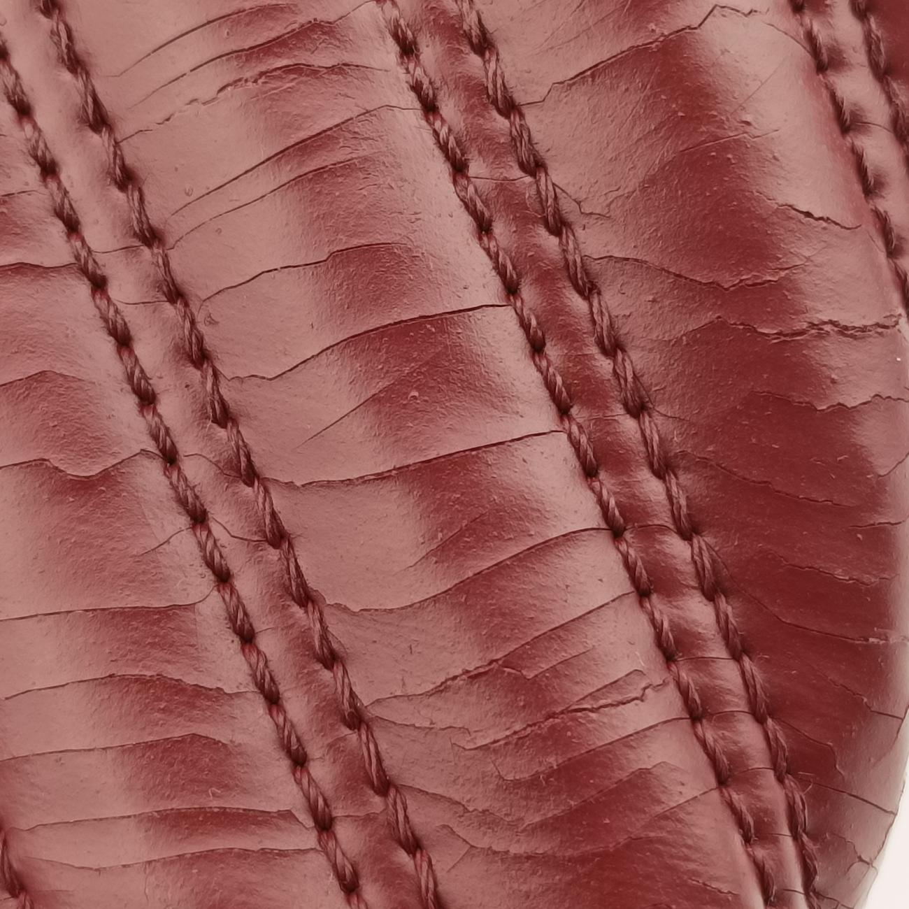 Pre-owned Chanel V stitch Burgundy Leather A93029 shoulderbag | stylenewstar