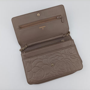 camellia Brown lambskin 17360816