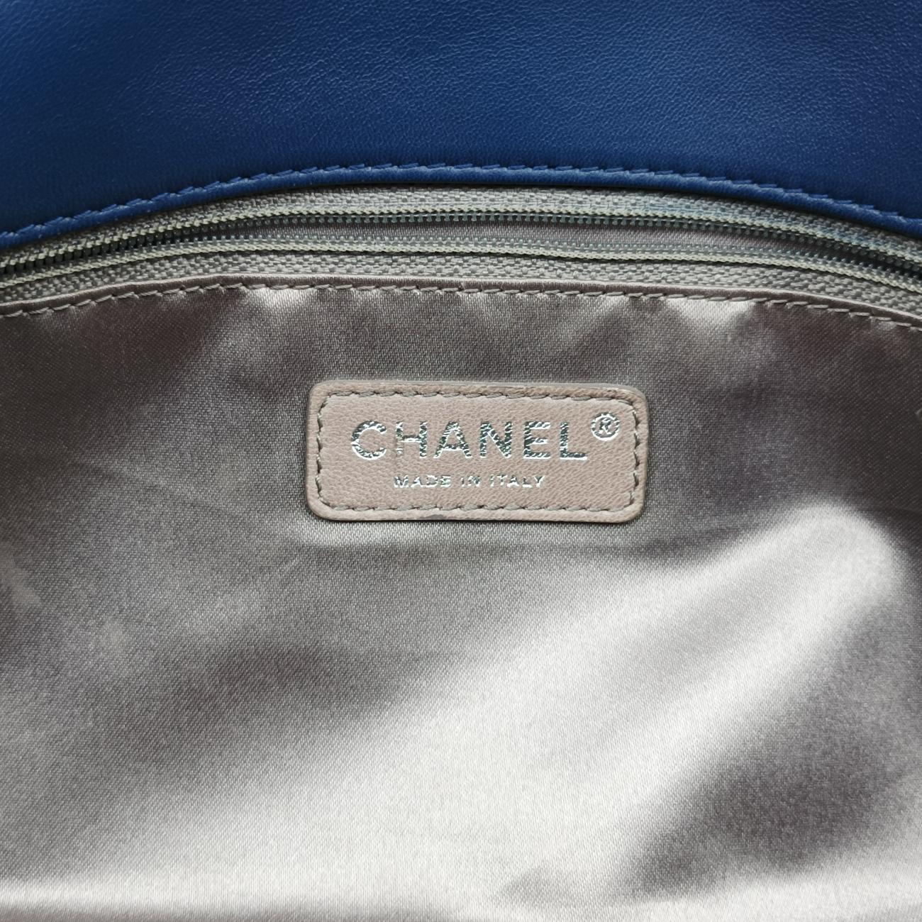 Vintage Chanel Chain Flap black Patent A46823 shoulderbag | stylenewstar