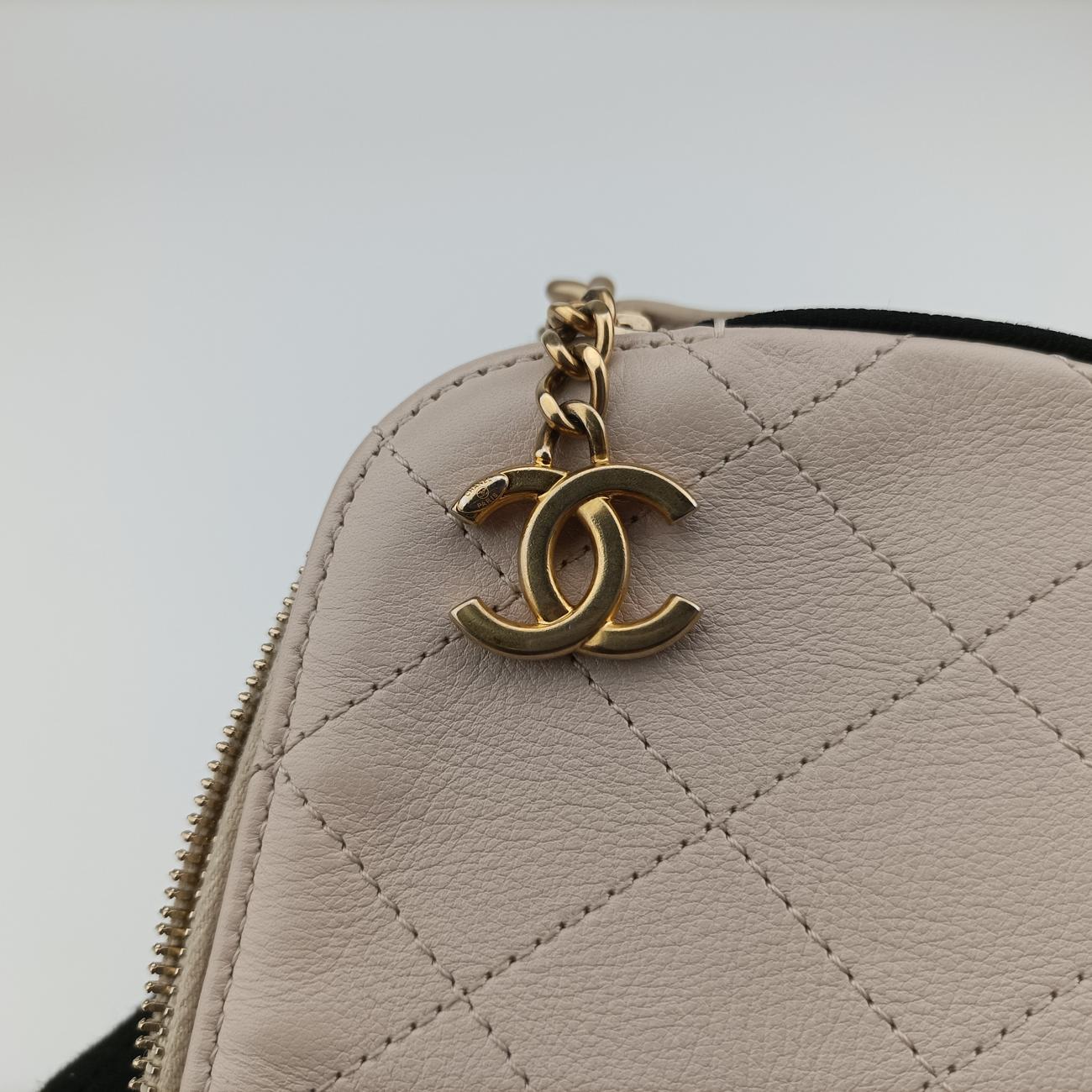 Pre-owned Chanel Button Up Double Zip Camera Pinkish Beige Leather A57574 shoulderbag | stylenewstar