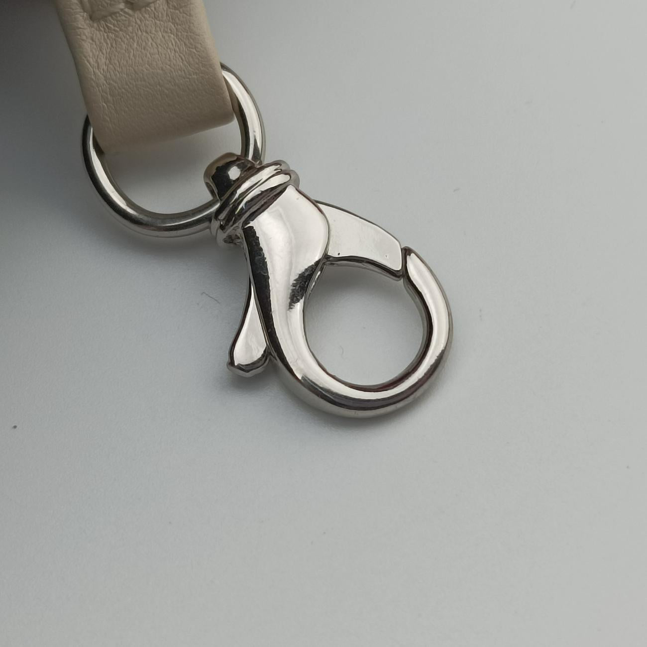 Vintage Chanel East West Red lambskin A37694 shoulderbag | stylenewstar