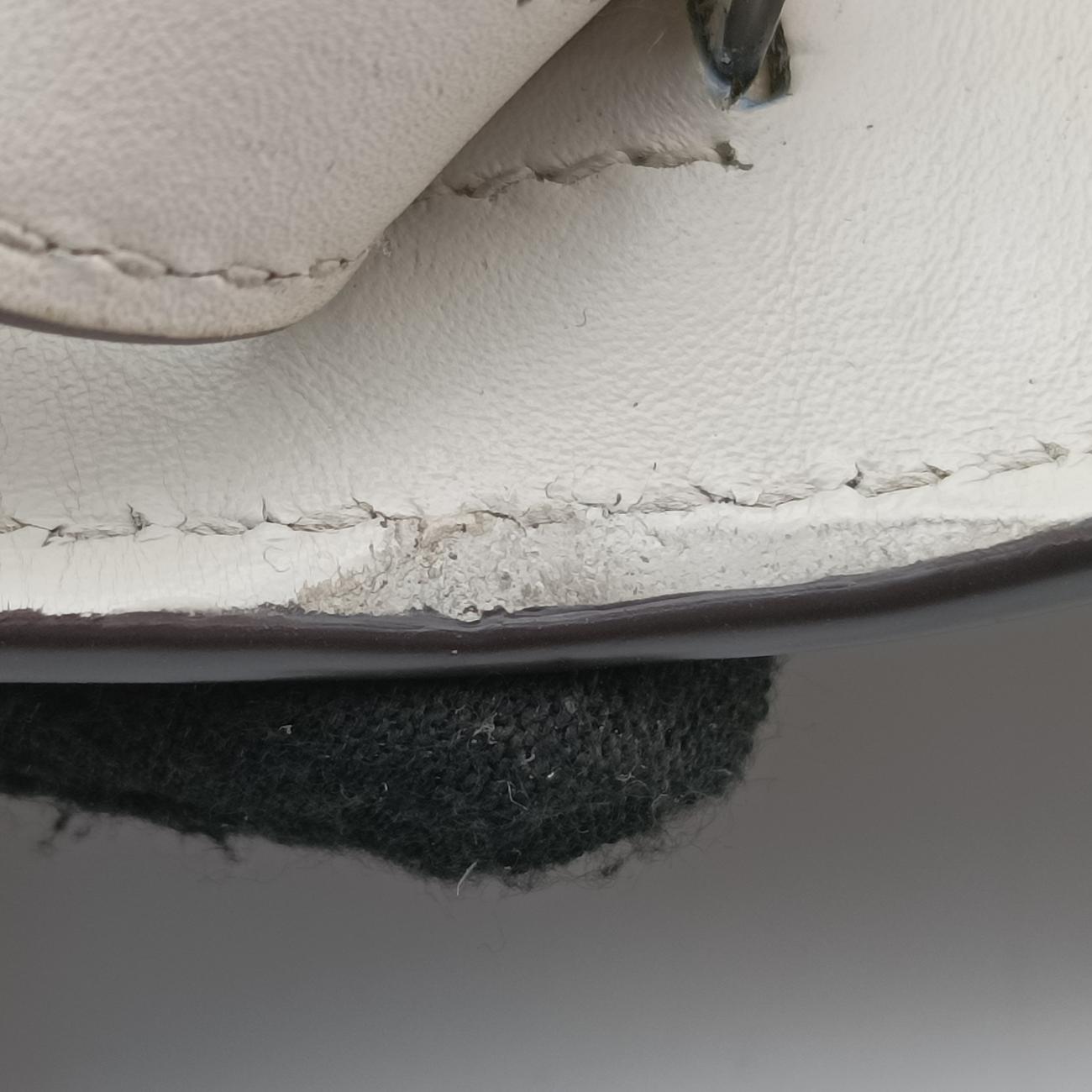 Pre-owned Gucci Sylvie Ivory× navy × red Leather 470270 shoulderbag | stylenewstar