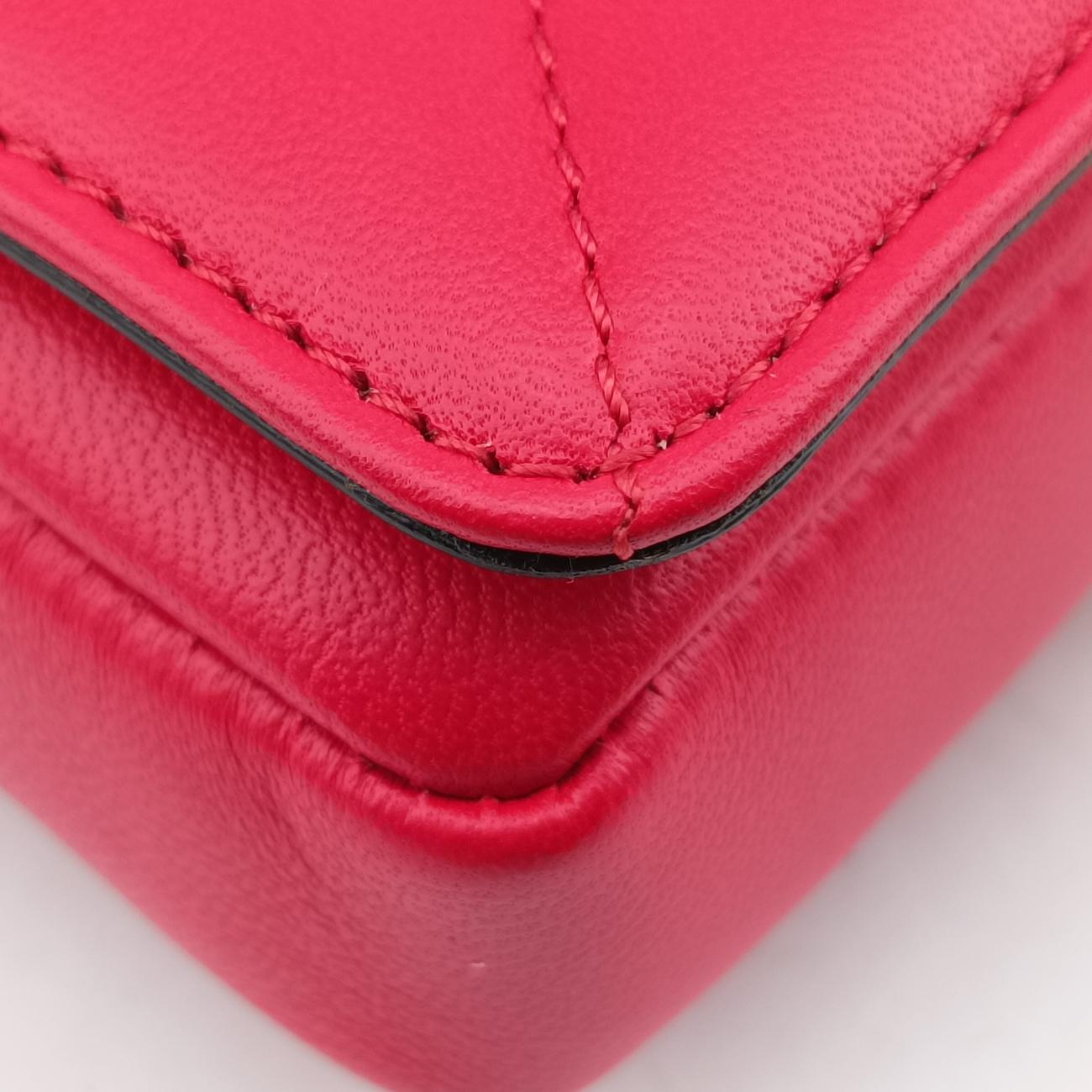 Galvani Roman Stud Flap Red Leather ICチップ