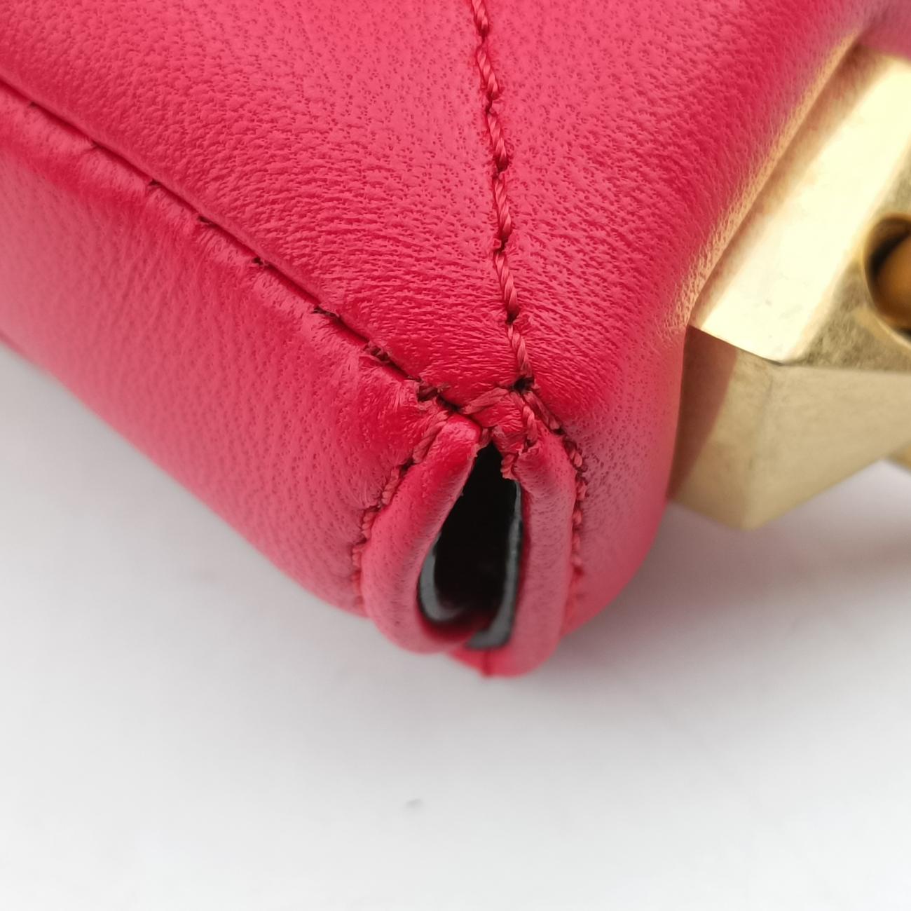 Galvani Roman Stud Flap Red Leather ICチップ