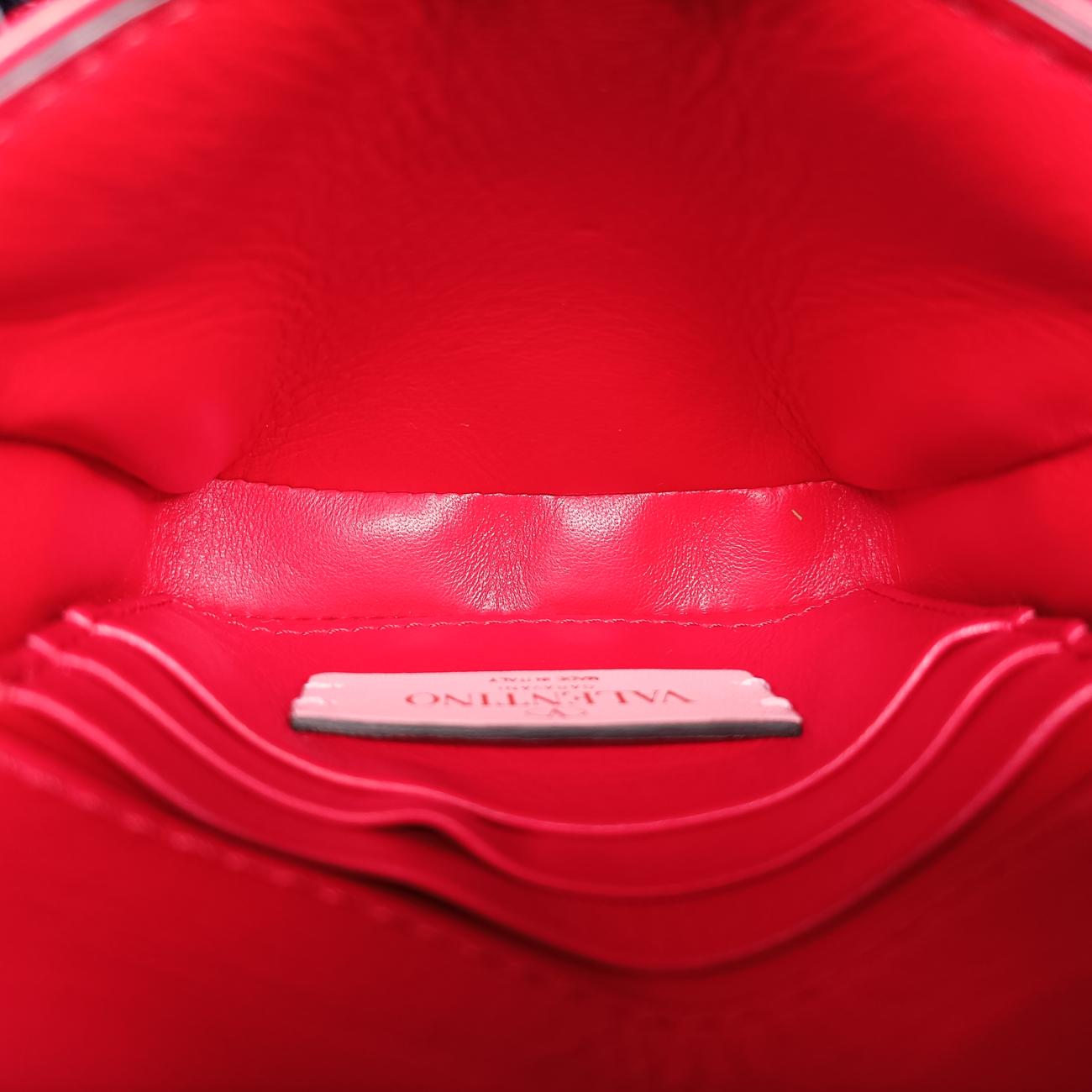 Galvani Roman Stud Flap Red Leather ICチップ
