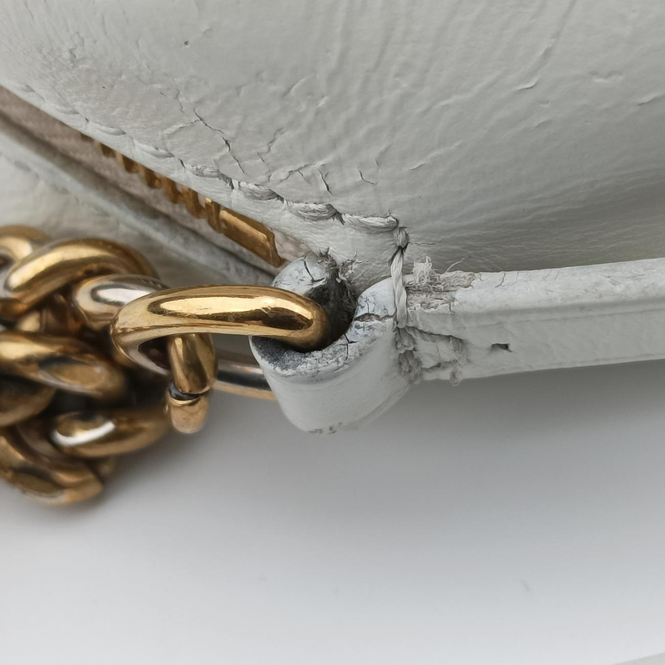 Secondhand Louis Vuitton New Wave Camera White Leather M53863 shoulderbag | stylenewstar