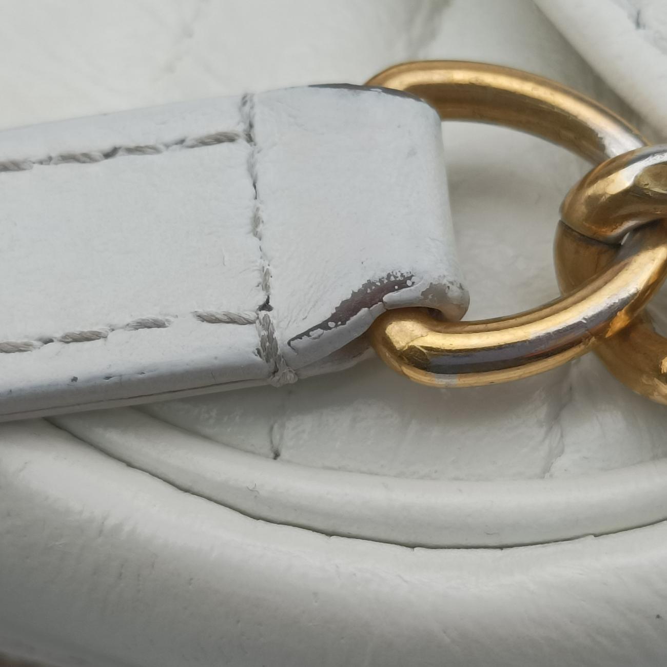 Secondhand Louis Vuitton New Wave Camera White Leather M53863 shoulderbag | stylenewstar