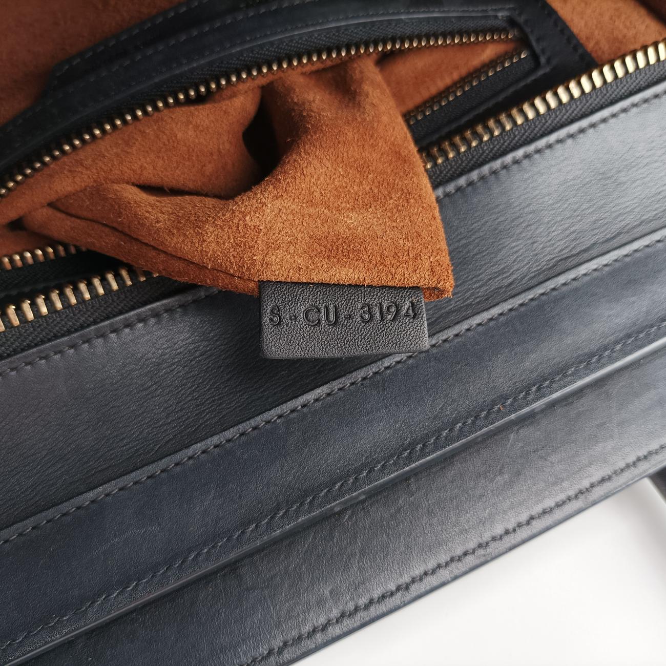 Pre-owned Celine Luggage Micro shopper Blue×Black×Beige Leather  handbag | stylenewstar