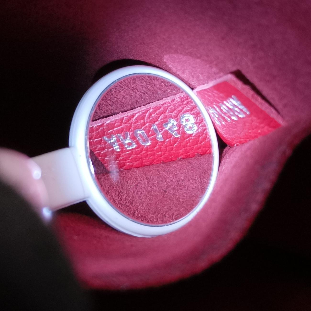 Pre-owned Louis Vuitton Lockme 2 Rouge leather M54570 handbag | stylenewstar