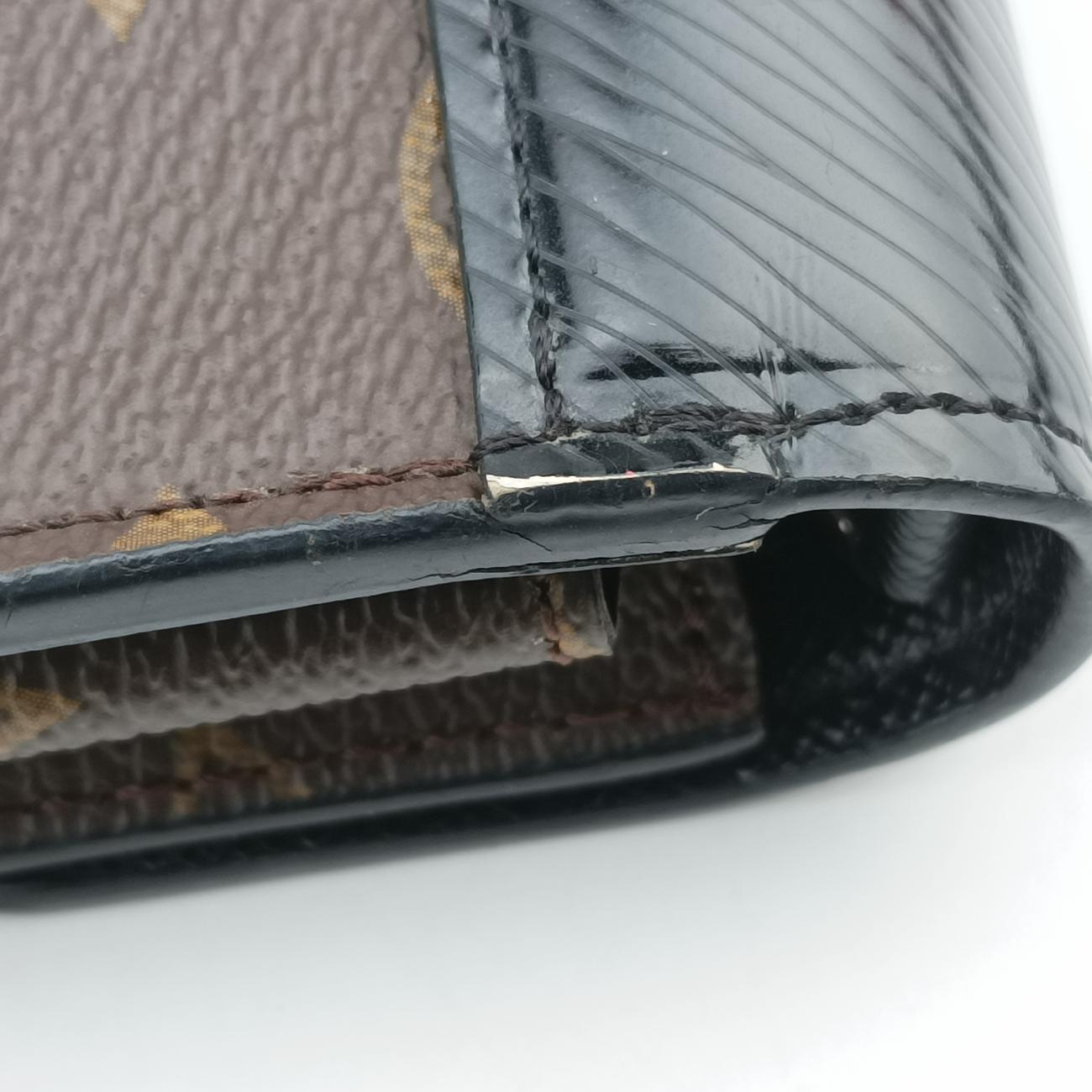 Secondhand Louis Vuitton Pochette Kabuki Mask Brown x Multicolor Monogram canvas x epi M43532 shoulderbag | stylenewstar