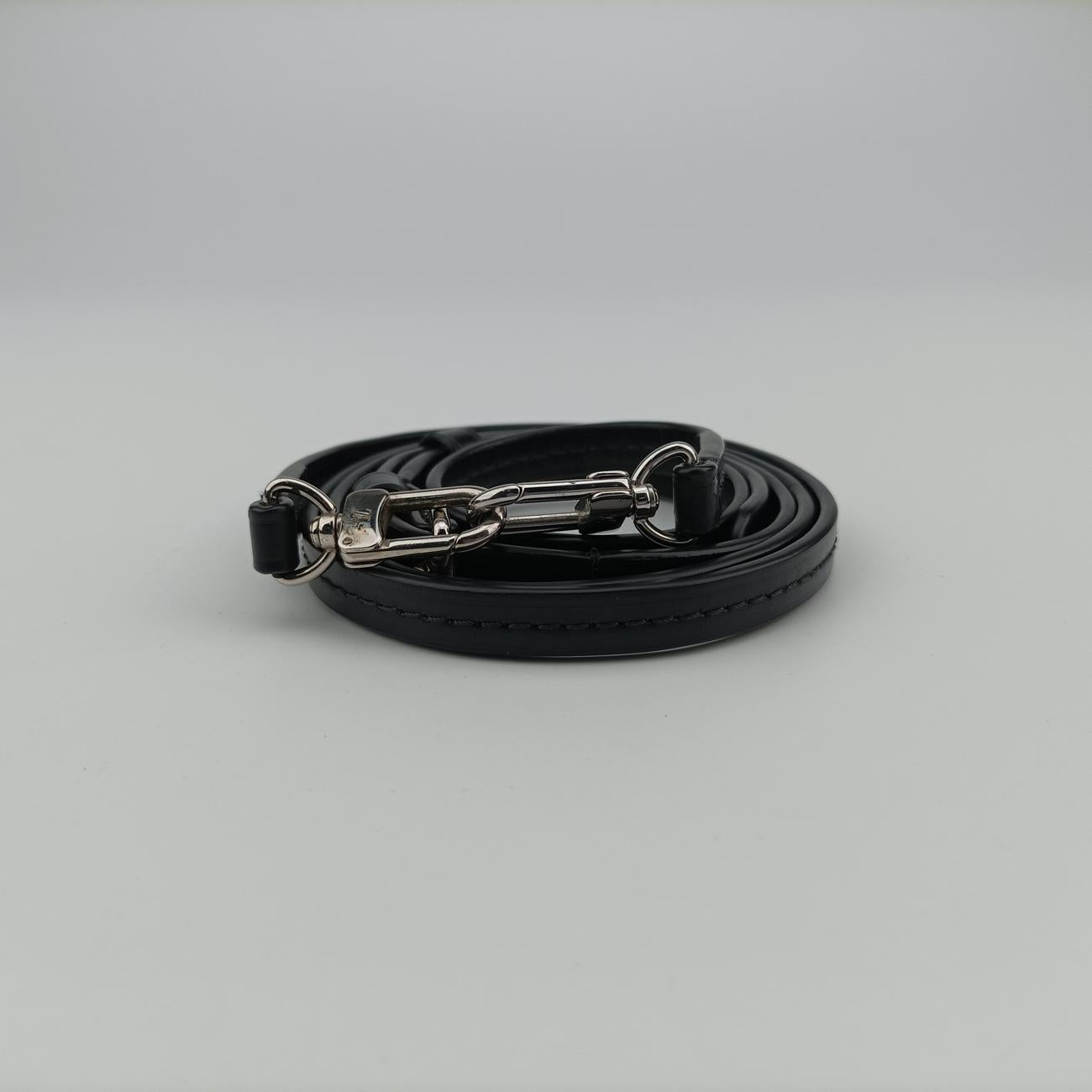 Pre-owned Louis Vuitton Clery Pochette Denim Blue Epi M54539 shoulderbag | stylenewstar