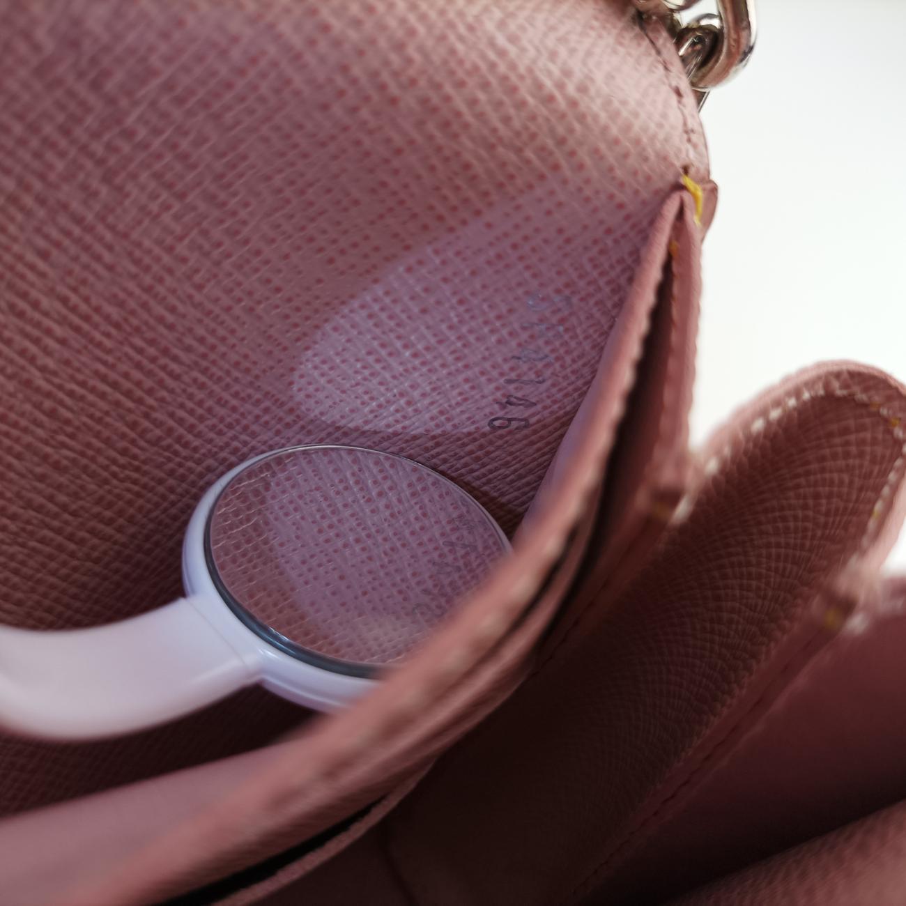 Pre-owned Louis Vuitton Portefeuille Twist Rose Ballerine Epi M62462 shoulderbag | stylenewstar