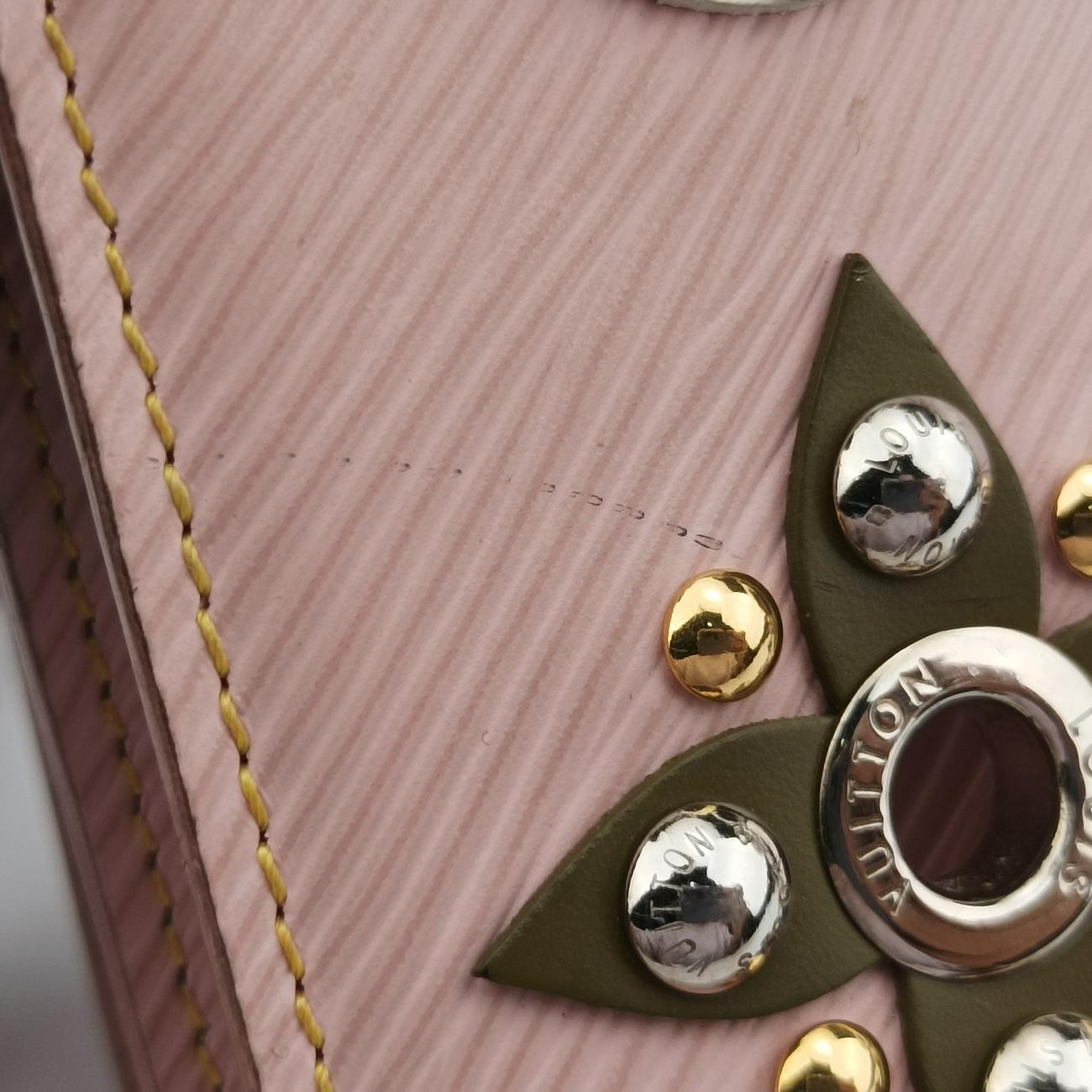 Pre-owned Louis Vuitton Portefeuille Twist Rose Ballerine Epi M62462 shoulderbag | stylenewstar