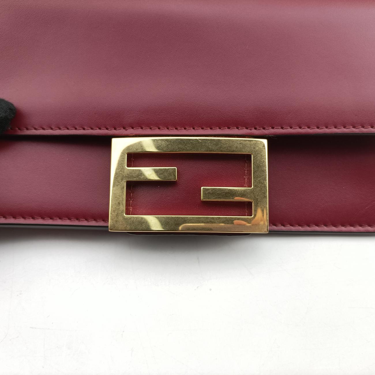 Vintage Fendi Baguette Mini Burgundy Leather 8BS039 shoulderbag | stylenewstar