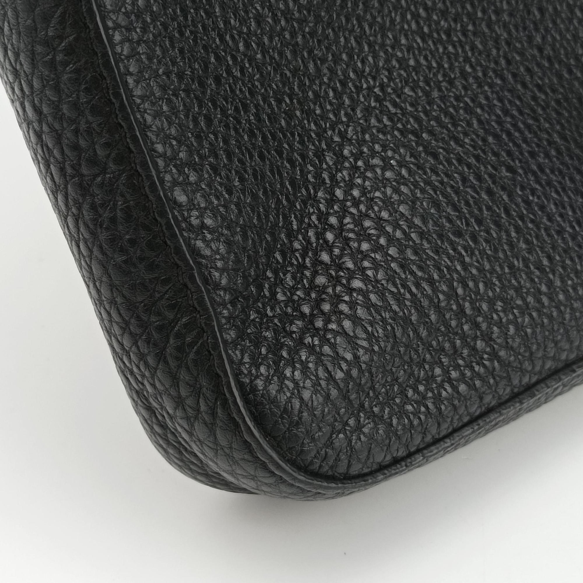 Vintage Fendi Baguette Black Leather 7VA472 shoulderbag | stylenewstar