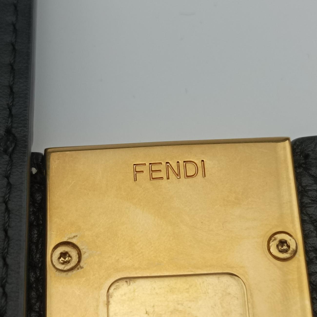 Pre-owned Fendi Baguette Black Leather 7VA472 shoulderbag | stylenewstar