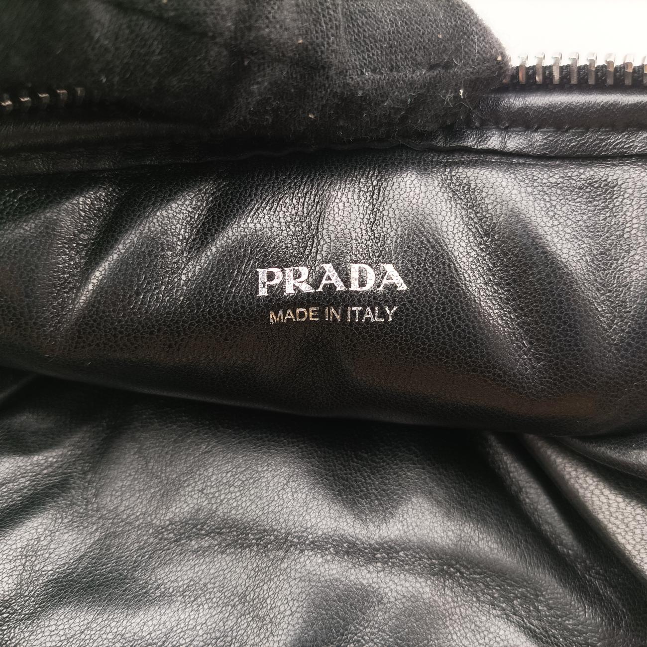 Pre-owned Prada triangle mini Black Leather 1NR015 shoulderbag | stylenewstar