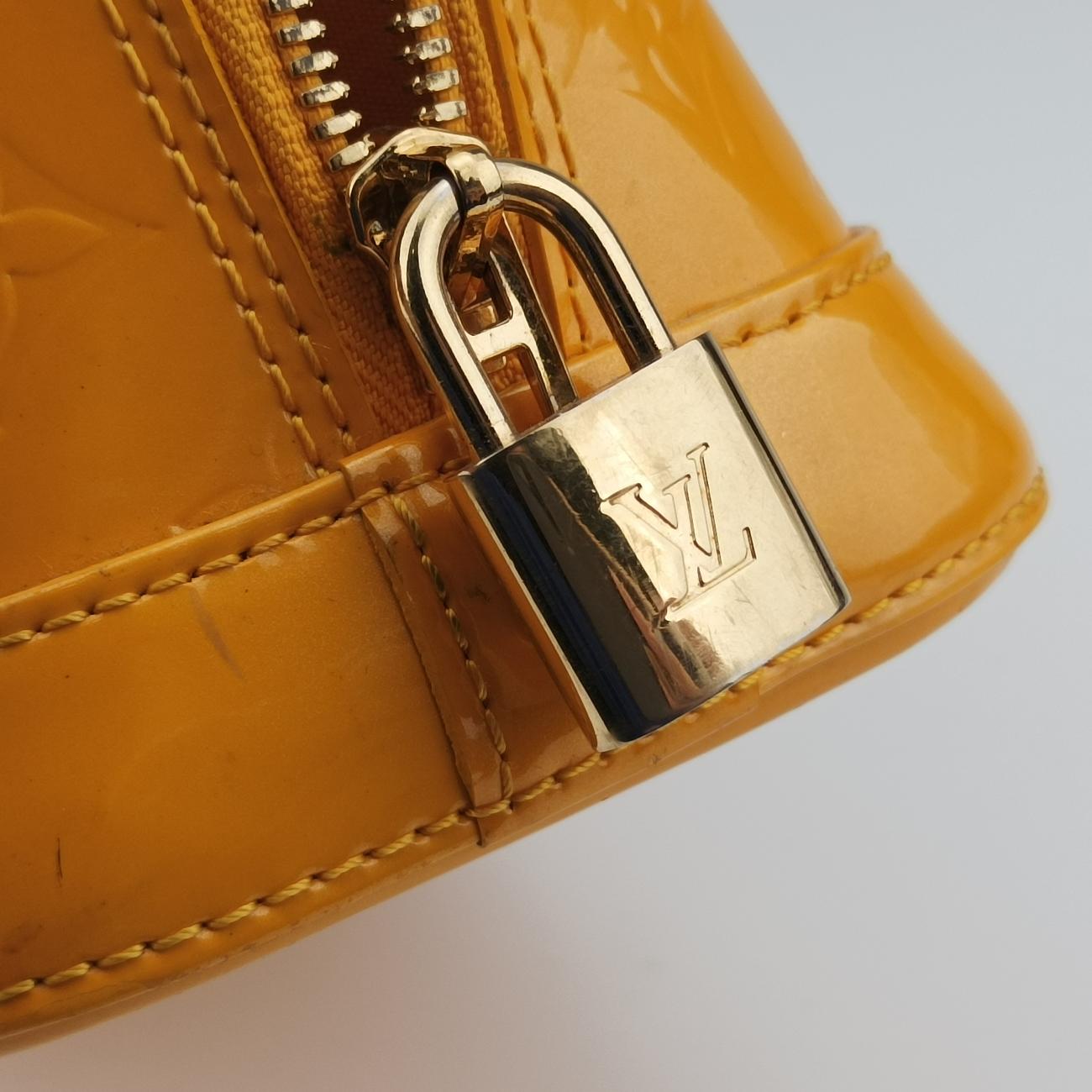 Pre-owned Louis Vuitton Alma BB Olive Vernis M91584 shoulderbag | stylenewstar