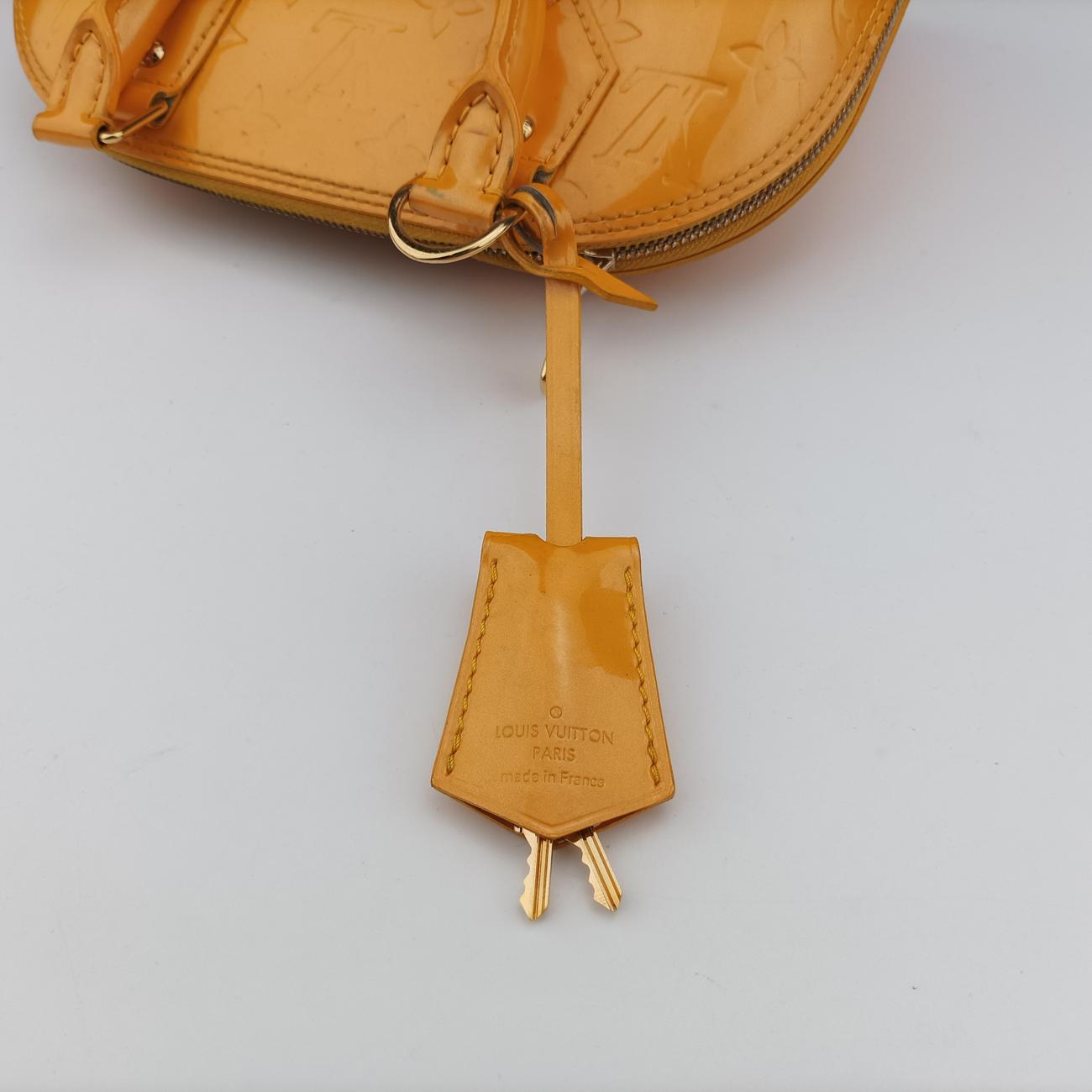 Pre-owned Louis Vuitton Alma BB Olive Vernis M91584 shoulderbag | stylenewstar