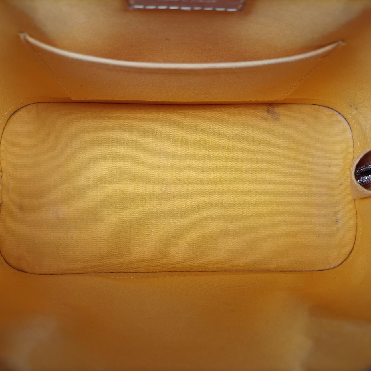 Pre-owned Louis Vuitton Alma BB Olive Vernis M91584 shoulderbag | stylenewstar