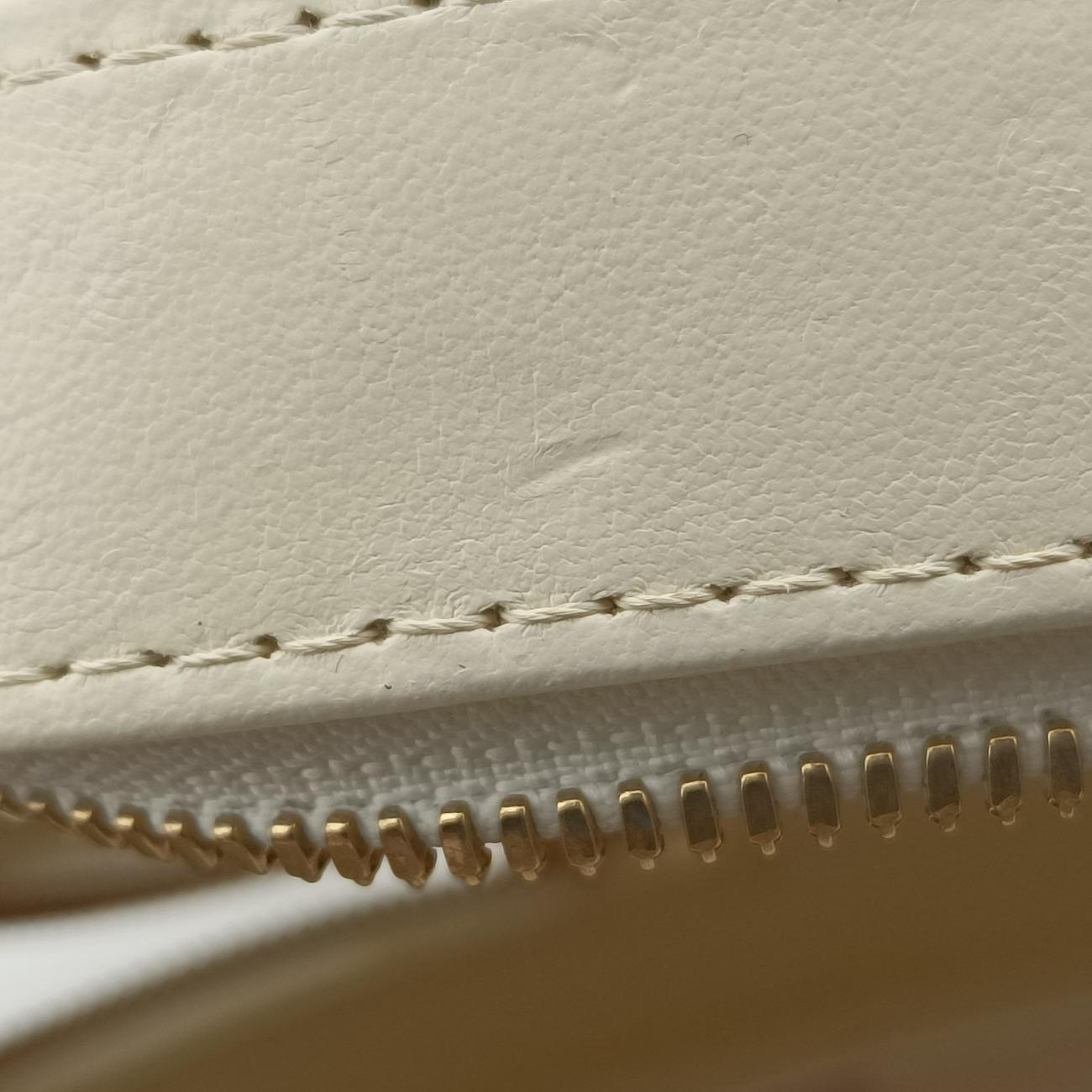 Pre-owned Chanel La Pausa Coco Lifesaver Round White×Red lambskin AS0209 shoulderbag | stylenewstar