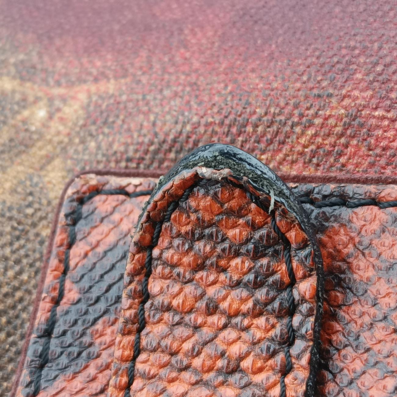 Pre-owned Louis Vuitton Man Crazy rouge×multicolor Monogram Jokes M95737 handbag | stylenewstar