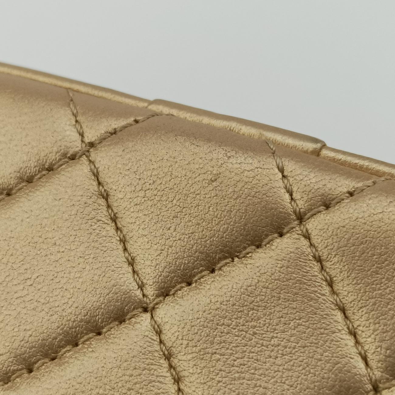 Pre-owned Chanel Coco Boy Camera Case Golden lambskin A92655 shoulderbag | stylenewstar