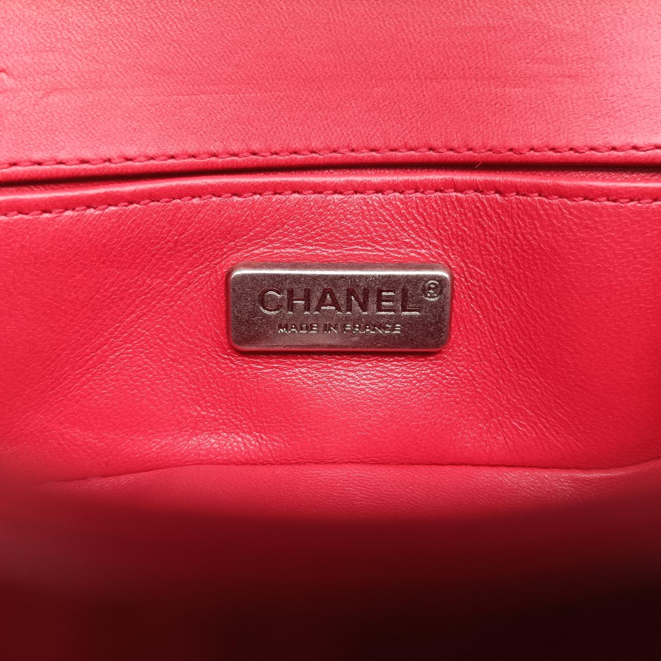 Vintage Chanel BOY CHANEL Red lambskin×Garrusha A66230 shoulderbag | stylenewstar