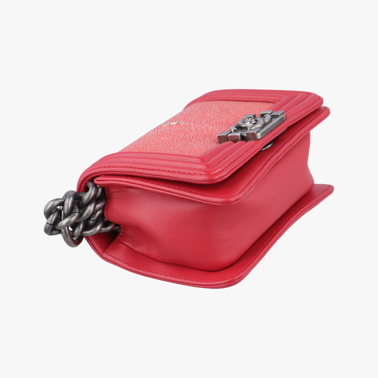 Vintage Chanel BOY CHANEL Red lambskin×Garrusha A66230 shoulderbag | stylenewstar