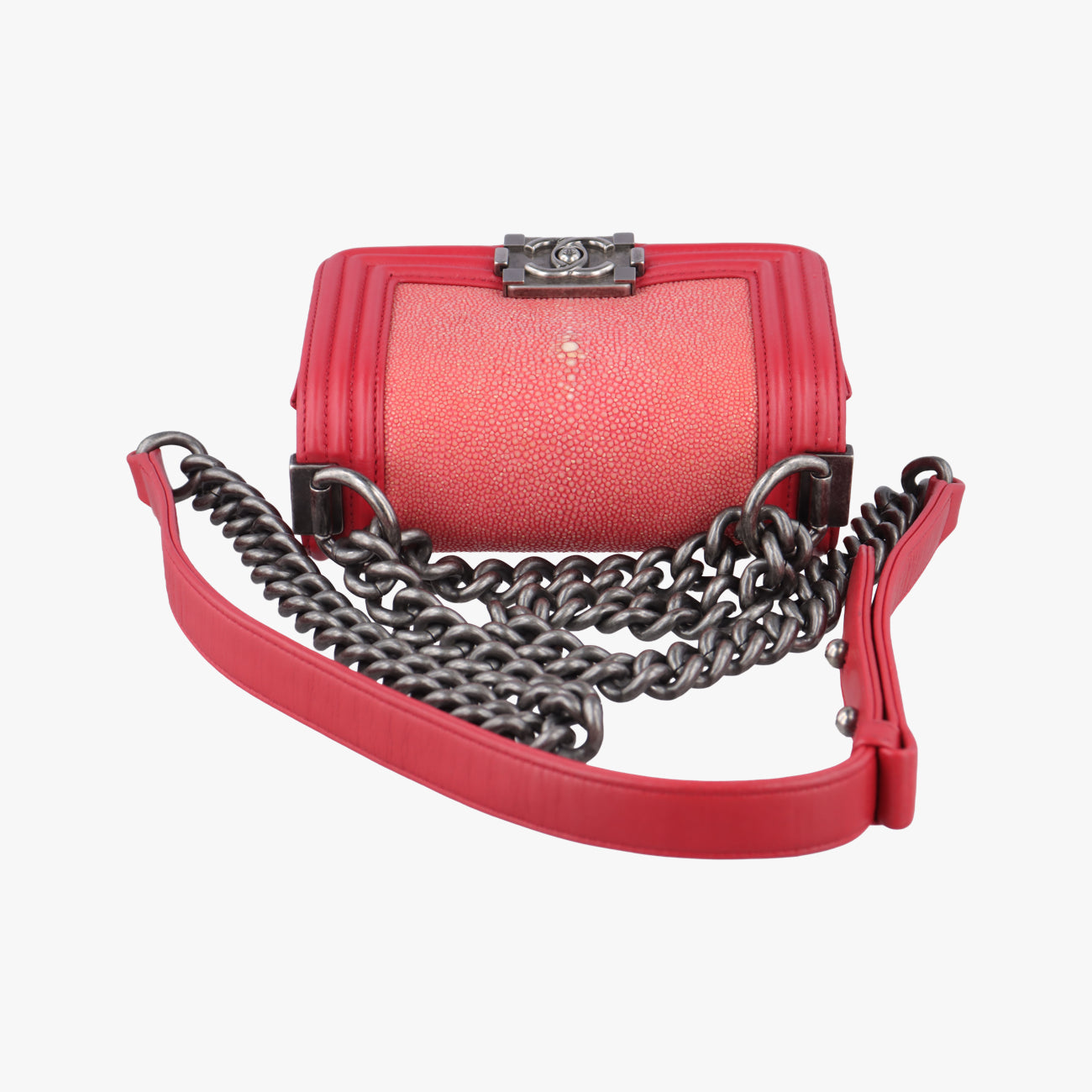 Vintage Chanel BOY CHANEL Red lambskin×Garrusha A66230 shoulderbag | stylenewstar