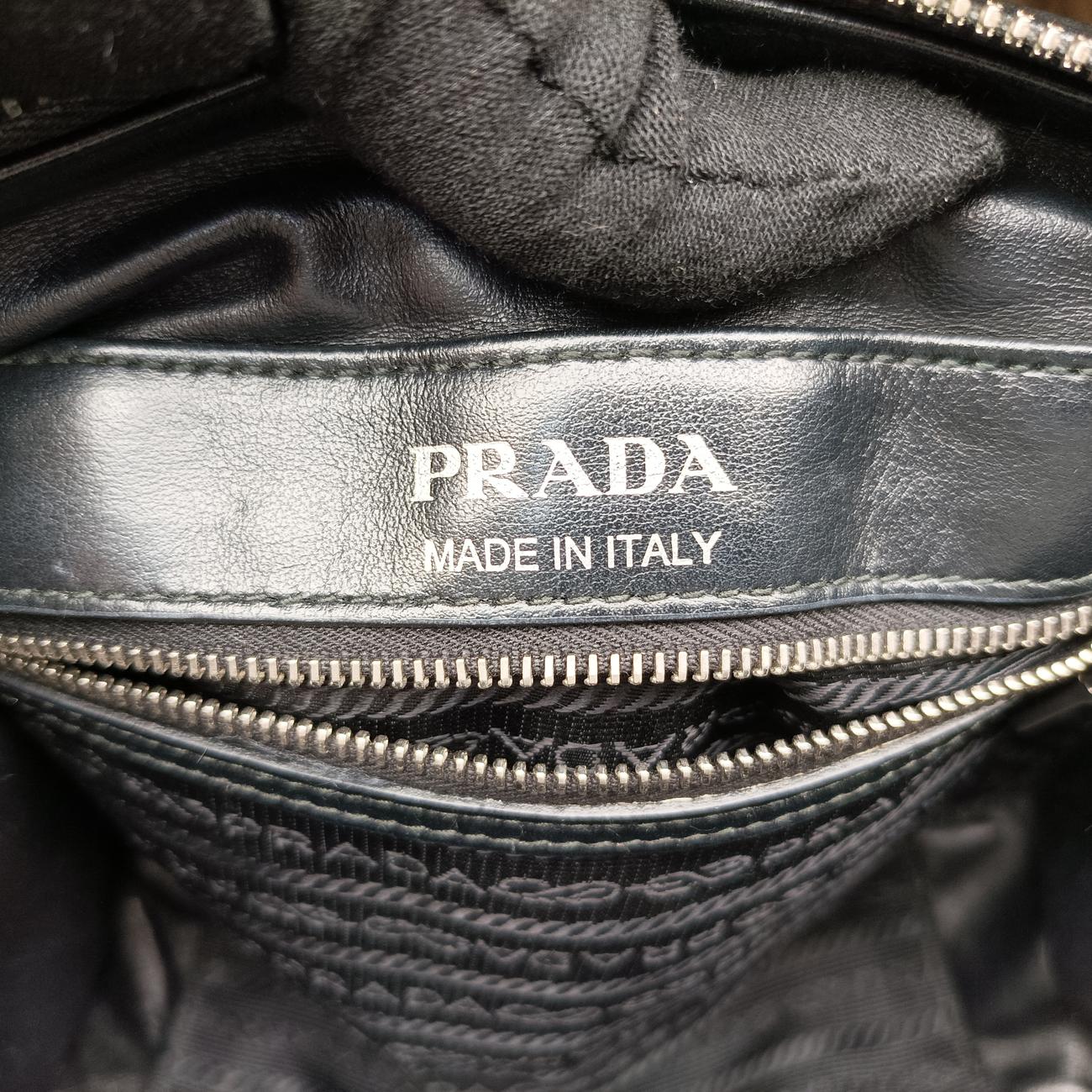 Secondhand Prada Diagramme Black Leather 1BH083 shoulderbag | stylenewstar