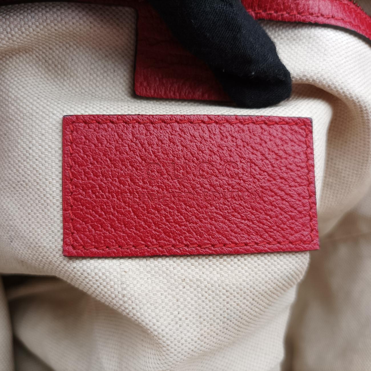 Pre-owned Gucci GG Supreme Bosco PATCHED beige×Multicolour PVC coated canvas 473887 shoulderbag | stylenewstar