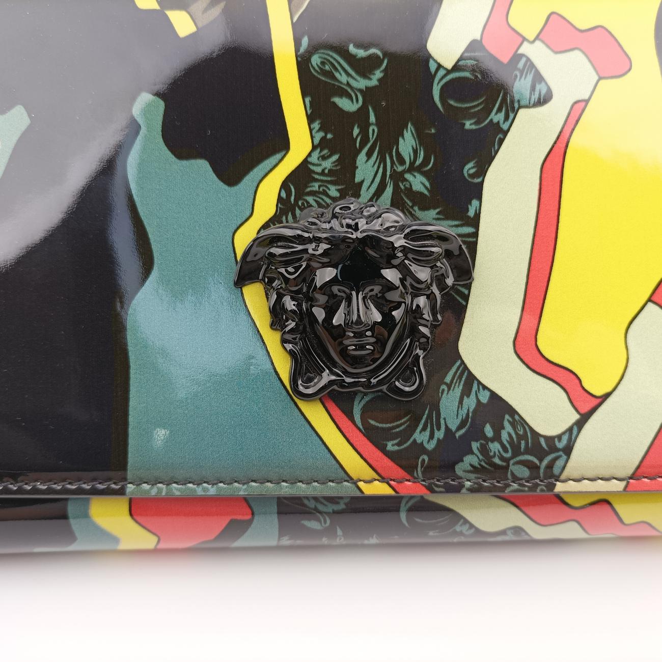 Pre-owned VERSACE Palazzo Medusa Multicolour Patent  shoulderbag | stylenewstar