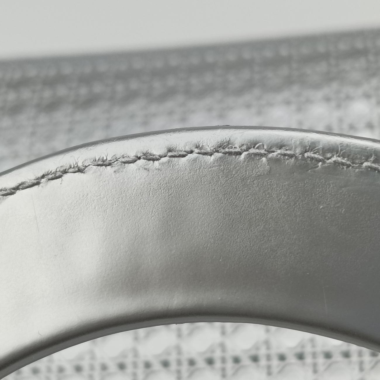 Secondhand Christian Dior Lady Dior Silver Patent Leather  shoulderbag | stylenewstar