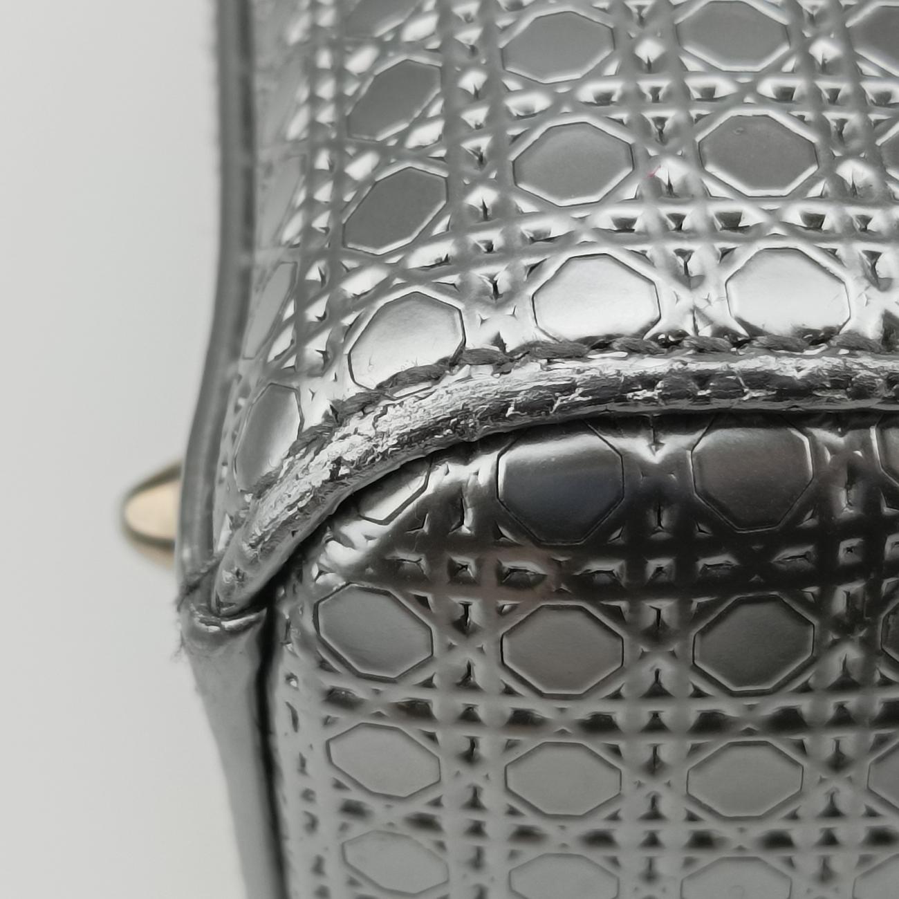 Secondhand Christian Dior Lady Dior Silver Patent Leather  shoulderbag | stylenewstar