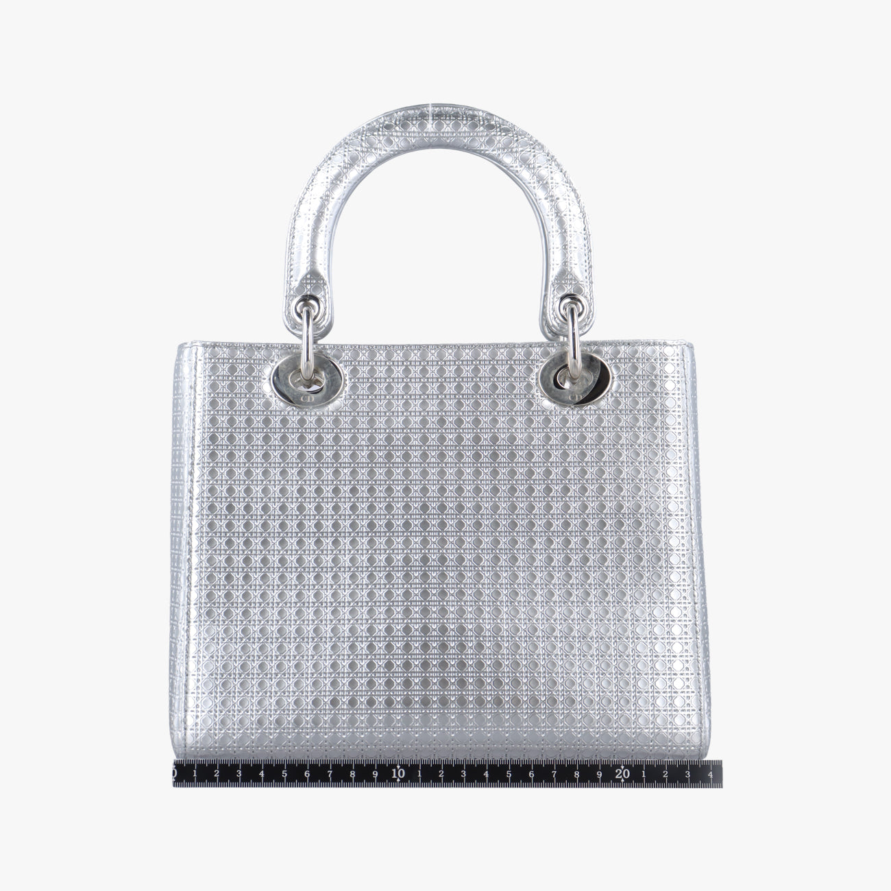 Secondhand Christian Dior Lady Dior Silver Patent Leather  shoulderbag | stylenewstar