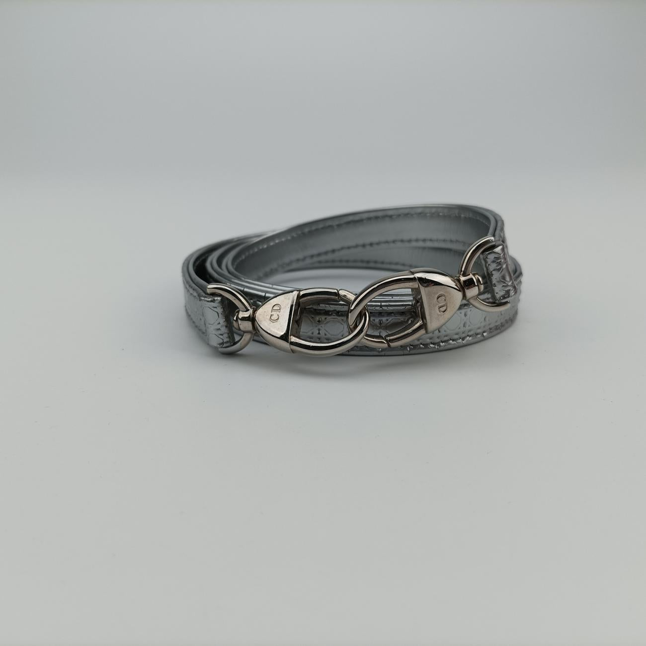 Secondhand Christian Dior Lady Dior Silver Patent Leather  shoulderbag | stylenewstar