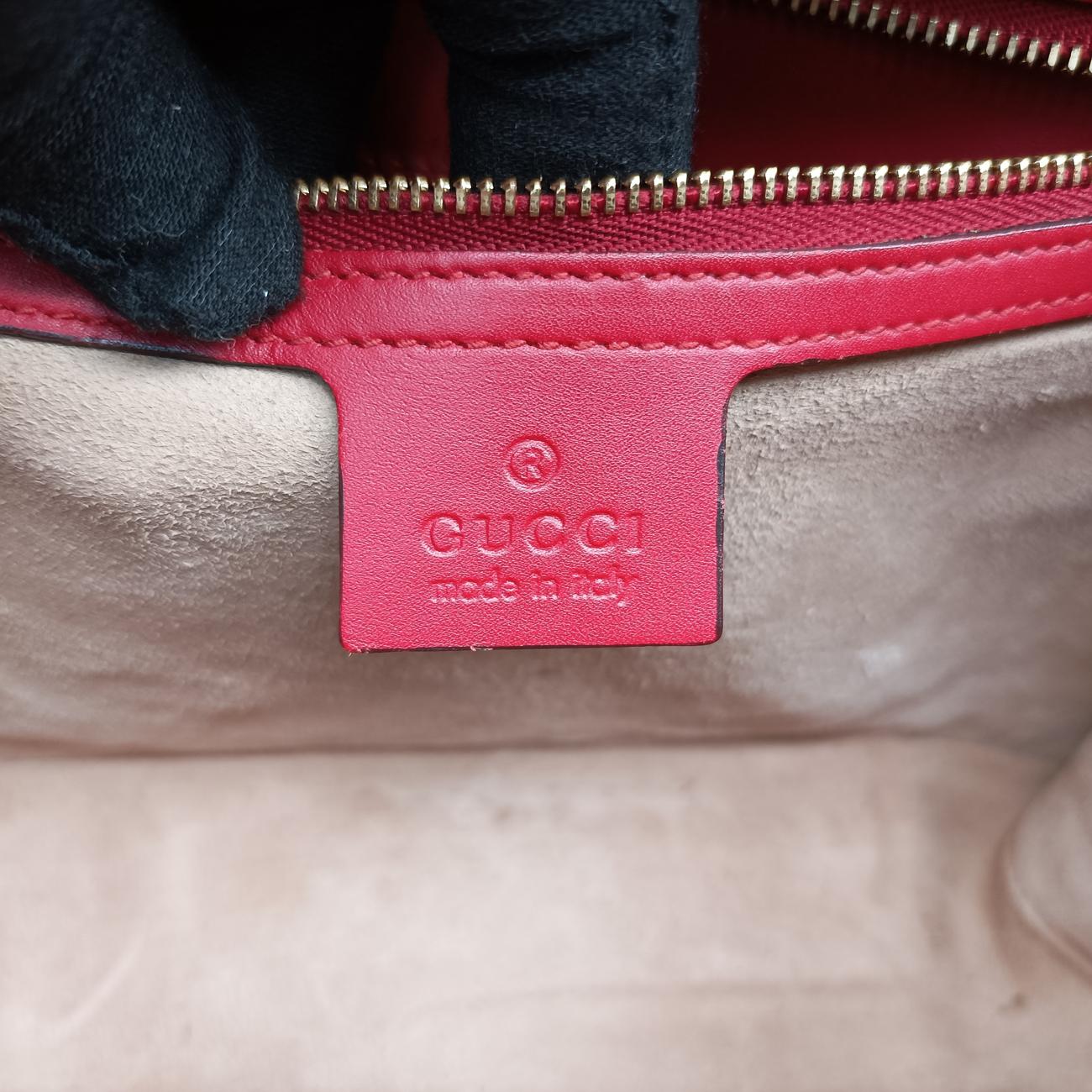 Pre-owned Gucci Sylvie Red×navy Leather 421882 shoulderbag | stylenewstar