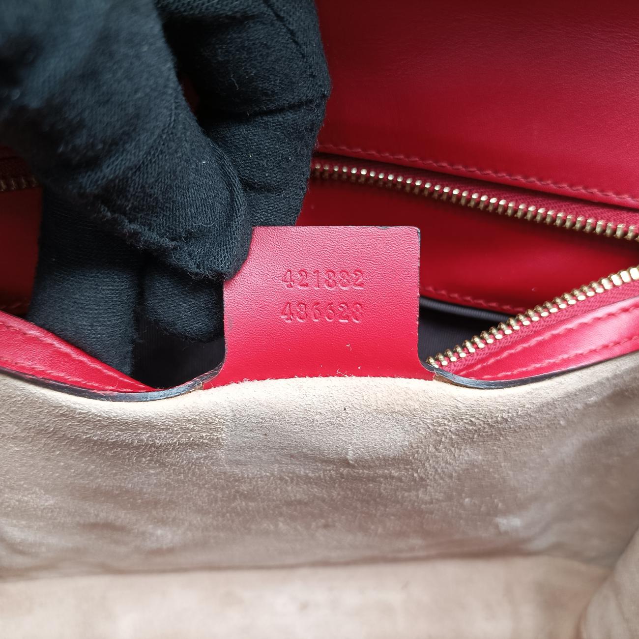 Pre-owned Gucci Sylvie Red×navy Leather 421882 shoulderbag | stylenewstar