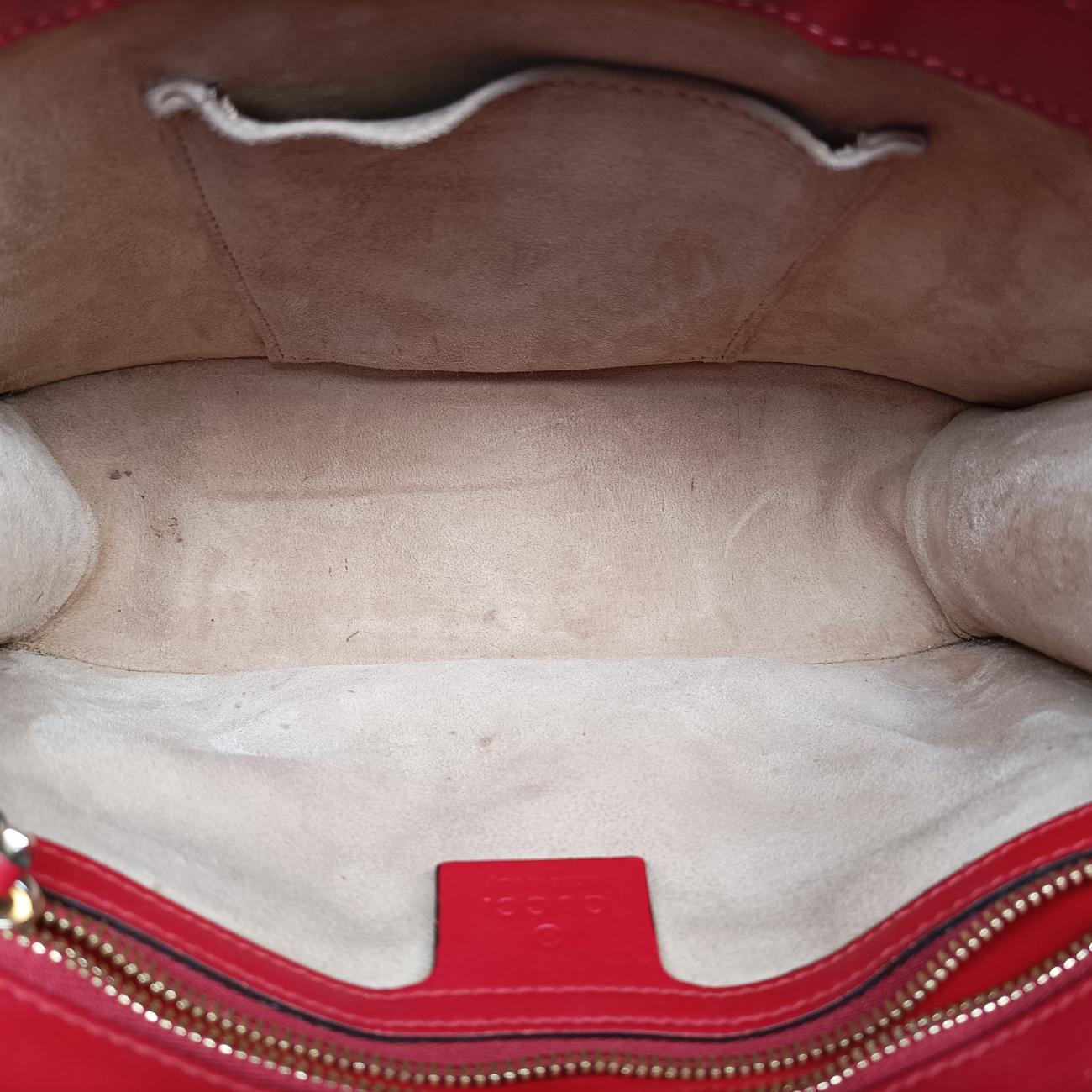 Pre-owned Gucci Sylvie Red×navy Leather 421882 shoulderbag | stylenewstar