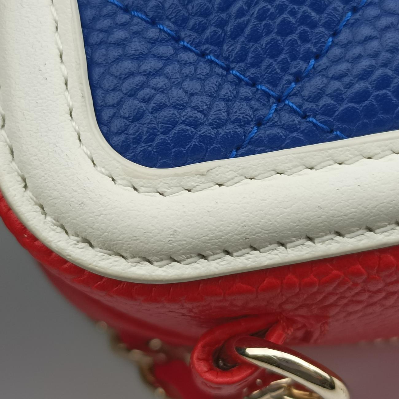 Pre-owned Chanel Filigree Vanity Case Top Handle Red x Blue x White Caviar Skin A84452 shoulderbag | stylenewstar