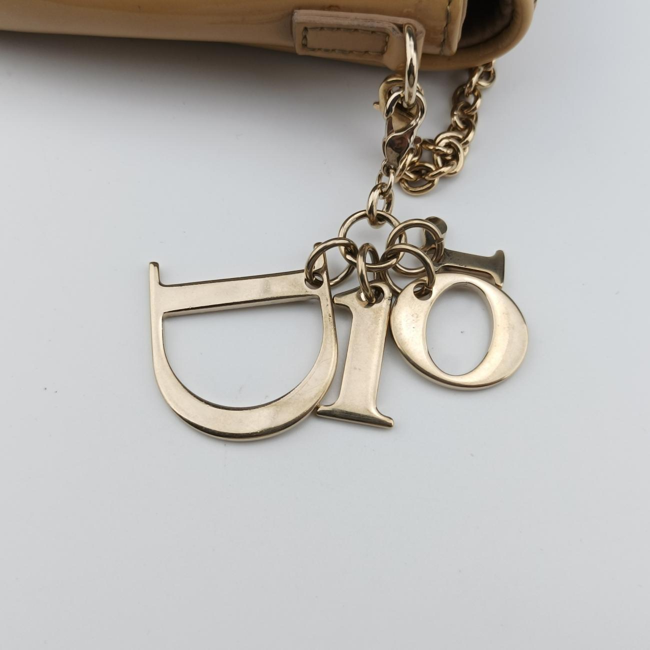 Pre-owned Christian Dior Cannage Beige Enamel  shoulderbag | stylenewstar