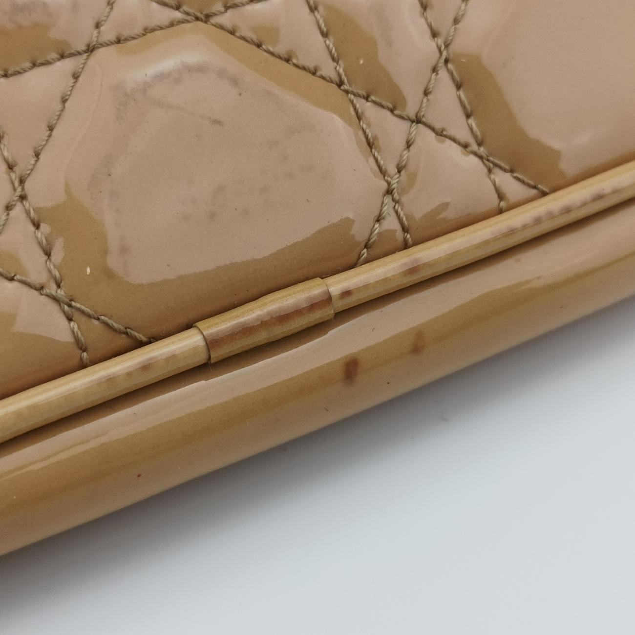 Pre-owned Christian Dior Cannage Beige Enamel  shoulderbag | stylenewstar