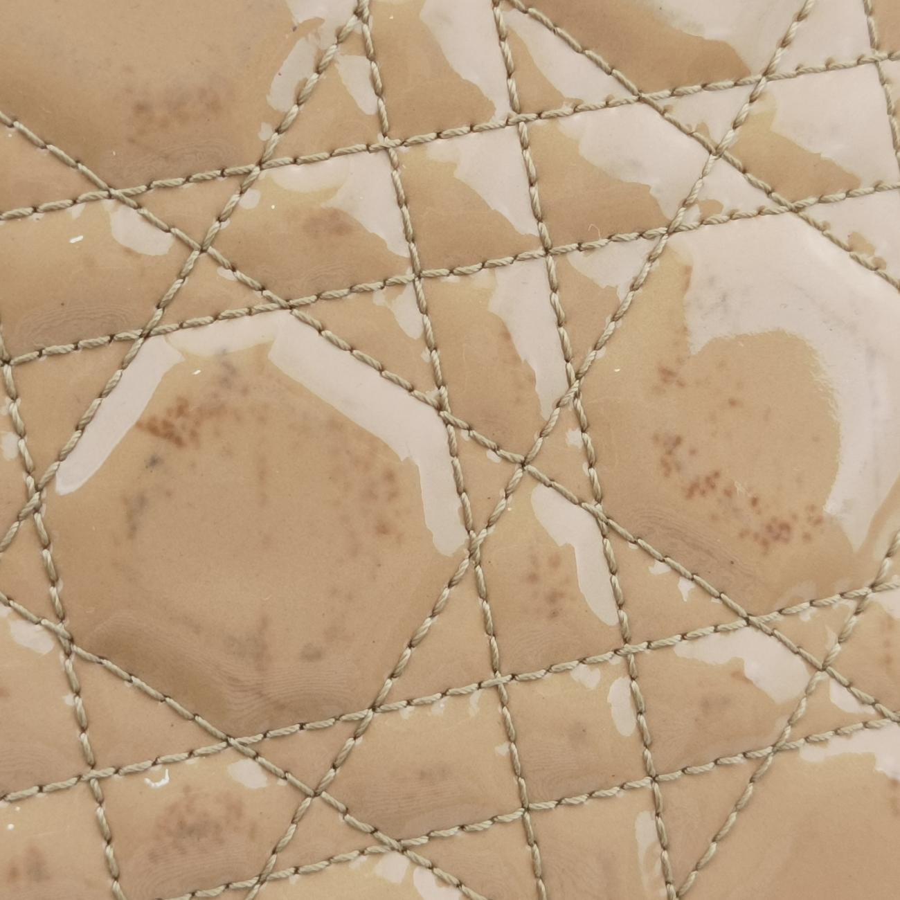 Pre-owned Christian Dior Cannage Beige Enamel  shoulderbag | stylenewstar