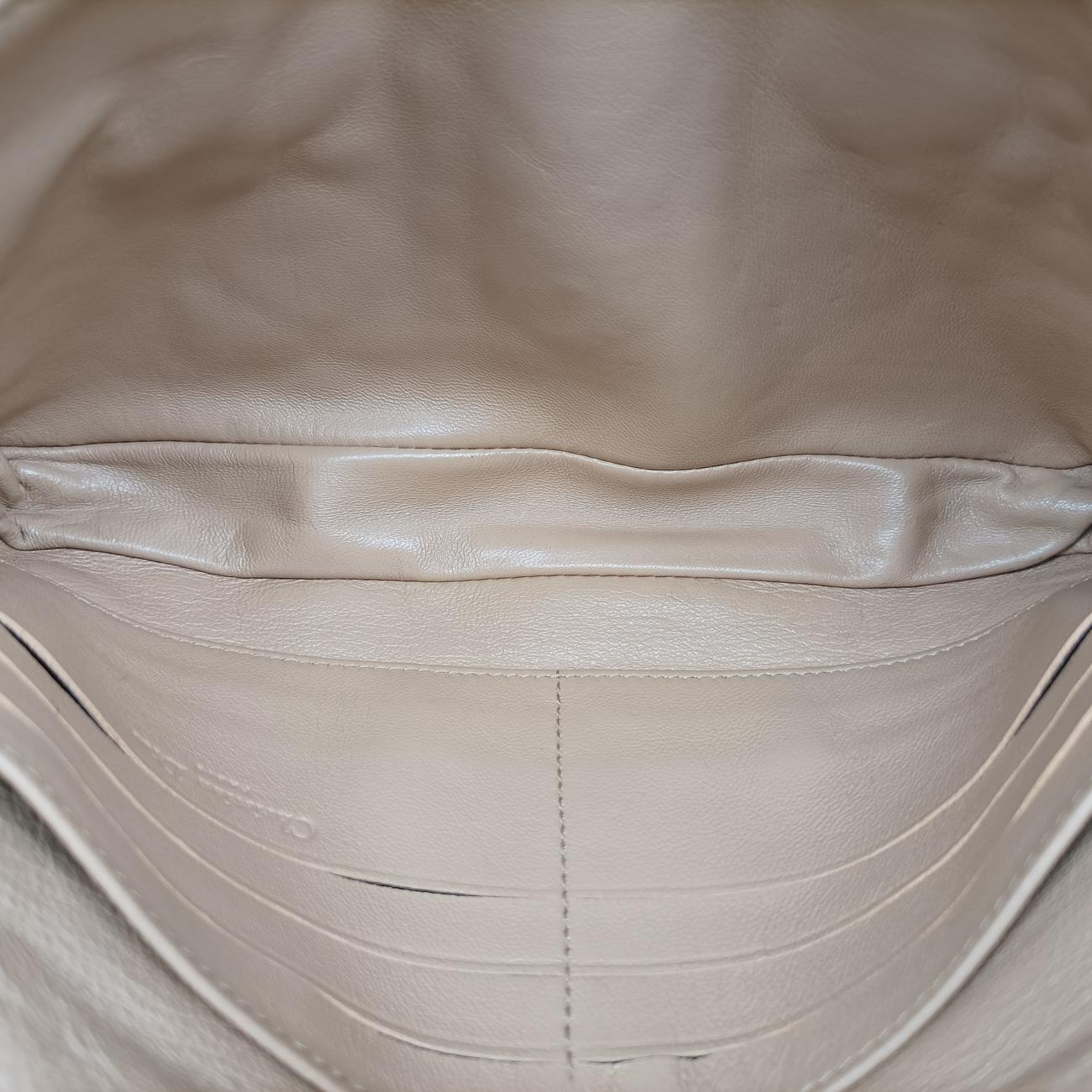 Pre-owned Christian Dior Cannage Beige Enamel  shoulderbag | stylenewstar