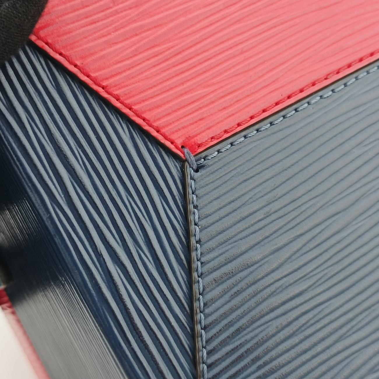 Pre-owned Louis Vuitton Breaker box Navy×Red epi M52466 shoulderbag | stylenewstar