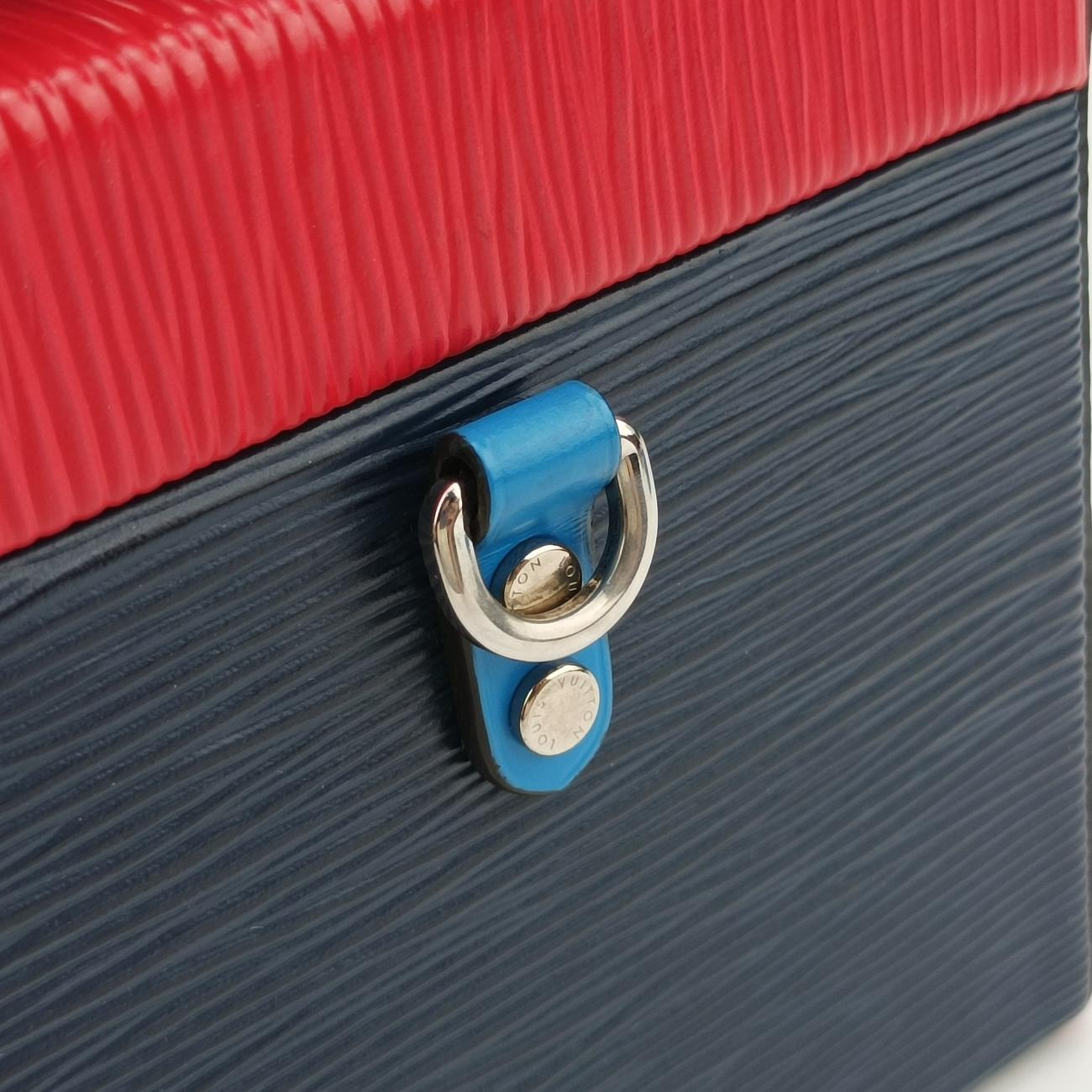 Pre-owned Louis Vuitton Breaker box Navy×Red epi M52466 shoulderbag | stylenewstar