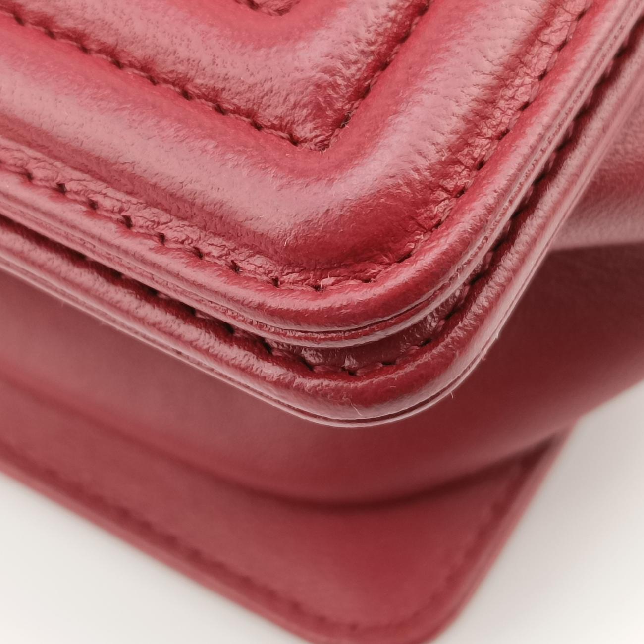 Pre-owned Chanel BOY CHANEL Red lambskin A67087 shoulderbag | stylenewstar